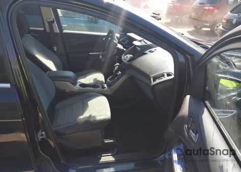 2015 Ford Escape Se z USA, uszkodzony, nr VIN 1FMCU0GX4FUA13691